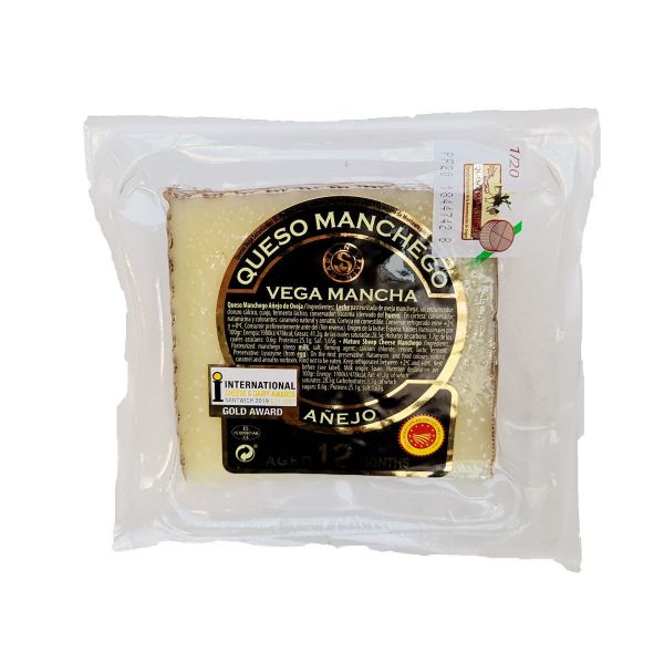 Queso Vega Mancha 12 Monate D.O. Manchego von Quesos Vega Sotuélamos Queso Vega Mancha 12 Monate D.O. Manchego von Quesos Vega Sotuélamos